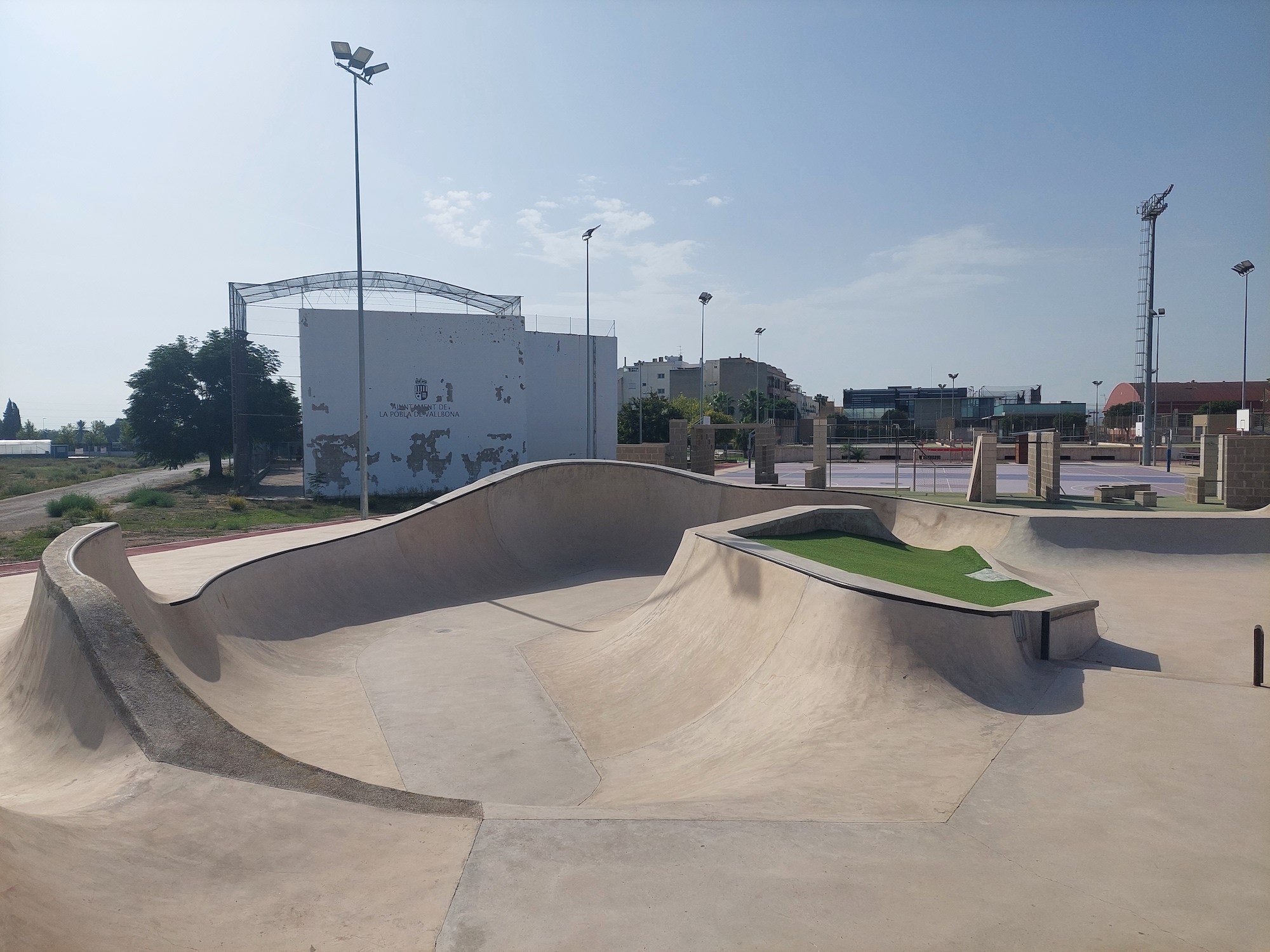 La Pobla de Vallbona skatepark